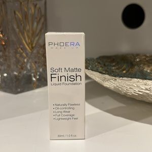 Phoera Soft Matte Finish Liquid Foundation